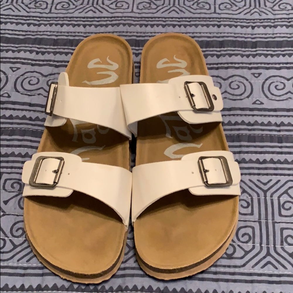Footbed sandals